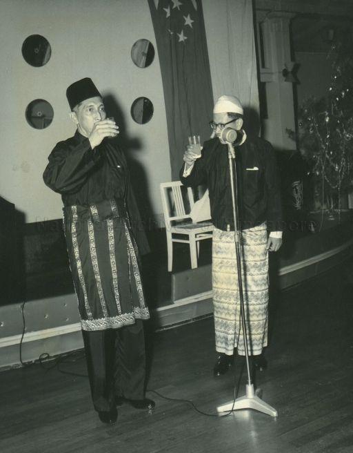 Yang Di-Pertuan Negara Yusof Ishak proposing the toast of "The President of the Union of Burma" at the Burmese Independence Anniversary at Sea View Hotel