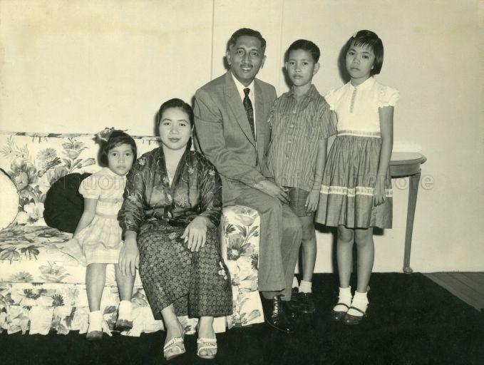 Family photo of Yang Di-Pertuan Negara Yusof Ishak and wife Puan Noor Aishah with their children - (from right) Orchid Kamariah, Imran and Zuriana