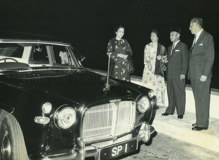 Yang Di-Pertuan Negara Yusof Ishak and Puan Noor Aishah, with Governor of Malacca Tun Haji Abdul Malek Bin Yusof and his wife, Toh Puan Fatimah, at Istana Negara
