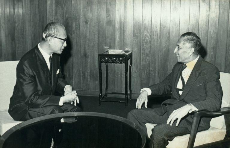 U Nyun, Executive Secretary of the Economic Commission for Asia and the Far East (ECAFE), calling on President Yusof Ishak at the Istana