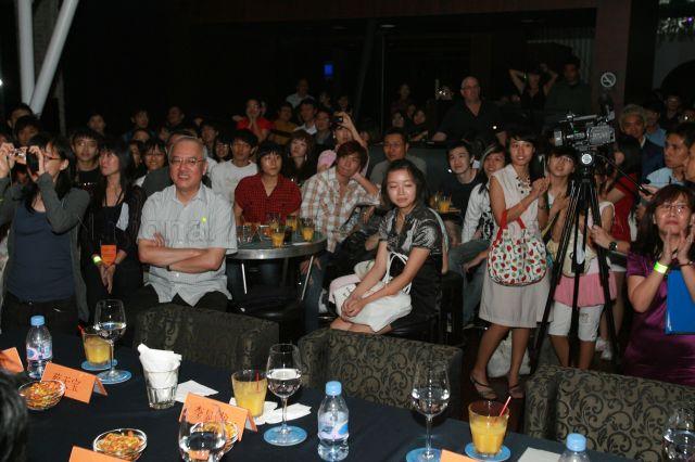 Participants, mostly students and young working adults, at launch of CLing, a new Chinese-learning media platform (cling.omy.sg) jointly presented by Business China and omy.sg (Singapore Press Holdings' bilingual news portal), held at Dragonfly, St James Power Station in Sentosa Gateway