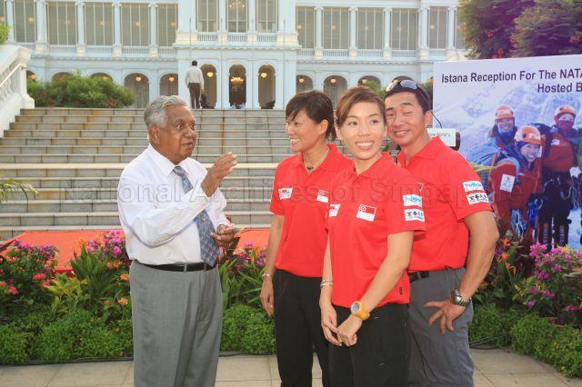 President S R Nathan with Ms Joanne Soo, Ms Lee Li Hui and coach Lim Kim Boon of Singapore Women's Everest team at Istana Lawn during reception given in their honour