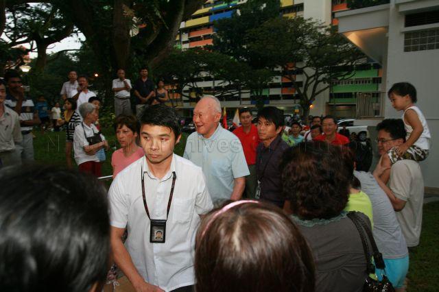 Minister Mentor Lee Kuan Yew arriving at Henderson Heights for Tanjong Pagar Group Representation Constituency (GRC)'s tree planting day