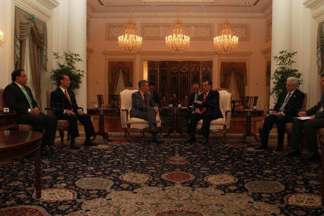 Taken at: Call on President of Tajikistan Emomali Rahmon by Prime Minister Lee Hsien Loong at the Istana Pictured: Minister of Foreign Affairs of Tajikistan Hamrokhon Zarifi, Minister for Foreign Affairs George Yeo, Senior Minister of State for Trade and Industry S Iswaran, Prime Minister Lee Hsien Loong and President of Tajikistan Emomali Rahmon