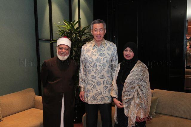 Isa Syed Prime Minister Lee Hsien Loong and former mufti Syed Isa