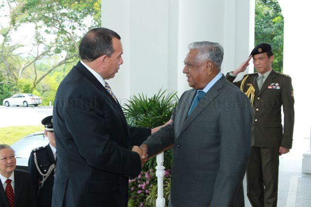 Honduran President Porfirio Lobo Sosa being greeted by President S R Nathan upon arrival at Istana to call on his Singaporean counterpart followed by luncheon given in his honour