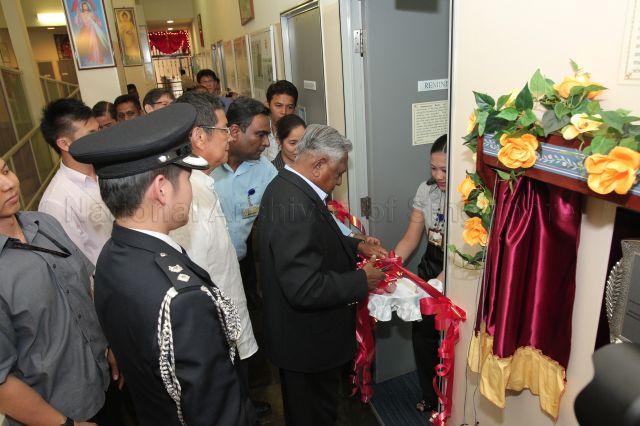President S R Nathan opening Sunlove Reminiscence Therapy Centre during visit to Sunlove Home at 70 Buangkok View, Buangkok Green Medical Park