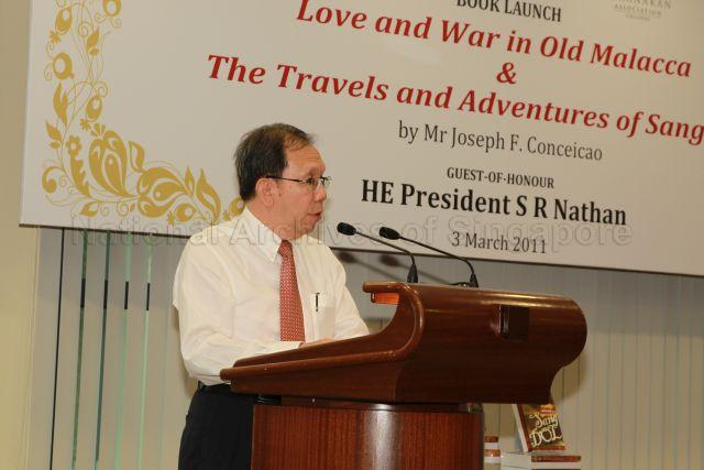 Deputy Director Dr Chin Kin Wah speaking at launch of Mr