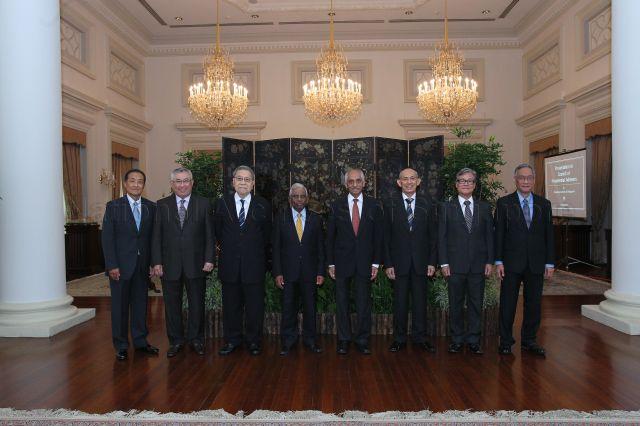Council of Presidential Advisers (from left) Chairman of Singapore Airlines Stephen Lee Ching Yen, Chairman of Singapore Totalisator Board Bobby Chin Yoke Choong, former Chief Justice Yong Pung How, Chairman of Temasek Holdings S Dhanabalan, Chairman J Y Pillay, retired senior partner of accounting services firm Deloitte & Touche Po'ad Mattar, retired Supreme Court judge Goh Joon Seng and senior adviser of Keppel Corporation Lim Chee Onn at Istana