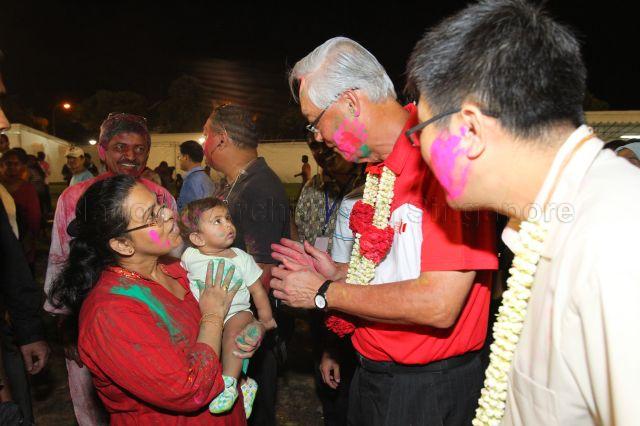 Taken at: Holi Hungama 2011 at Open Field Next to Kembangan MRT Station &nbsp;Pictured: Guest-of-Honour Senior Minister Goh Chok Tong and Members of Parliament for Marine Parade Group Representation Constituency (GRC) Dr Ong Seh Hong