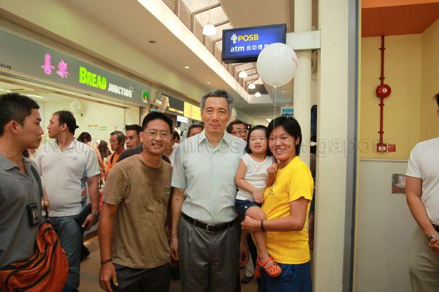 Prime Minister Lee Hsien Loong touring Fernvale Point during Sengkang West Wellness Day