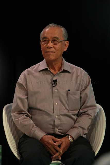 Participant at MediaCorp's studios for recording of Mandarin television forum "我问总理" (Question time with the Prime Minister)