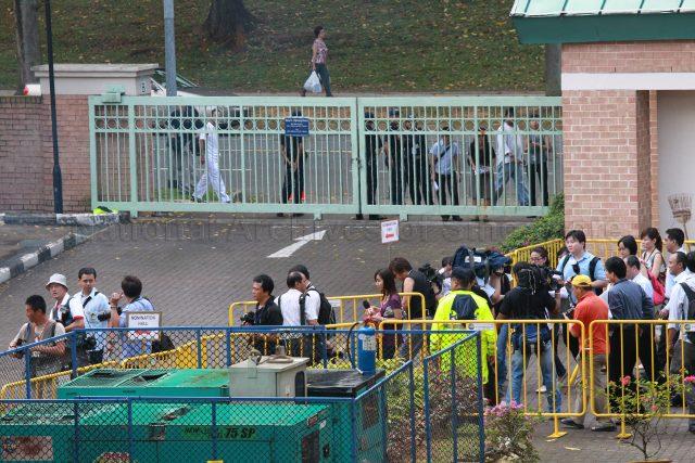 Taken at: General Election 2011 Nomination day for Ang Mo Kio Group Representation Constituency (GRC), Aljunied GRC, Bishan-Toa Payoh GRC and Sengkang West Single Member Constituency (SMC) at Deyi Secondary School