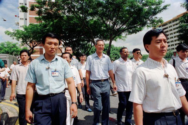 Community Visit to Ang Mo Kio & Thomson Constituency - Prime Minister Goh Chok Tong conducting his visit, accompanied by Members of Parliament Heng Chiang Meng and S Chandra Das.