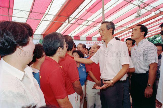 Community Visit to Cairnhill Constituency - Prime Minister Goh Chok Tong having conversations with residents.