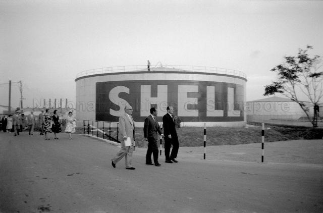 Opening Ceremony of Shell Refinery at Pulau Bukom - Arrival of Minister for Finance Goh Keng Swee