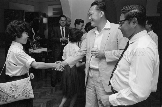 Luncheon at Sri Temasek - Prime Minister Lee Kuan Yew shaking hands with guests at the luncheon