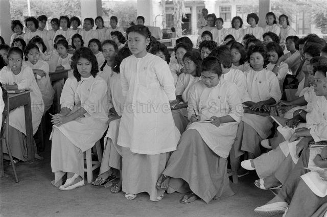 Boycott of examinations at Geylang Malay Girls Vocational School - Student speaking to the school official