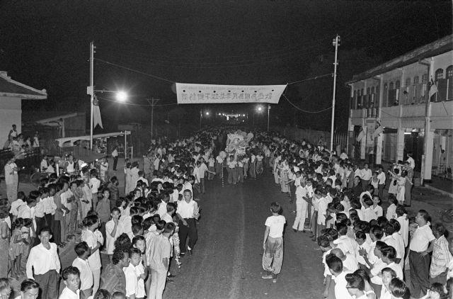 Visit to Pasir Panjang Constituency - Chinese dragon dance performance welcoming the arrival of the Prime Minister
