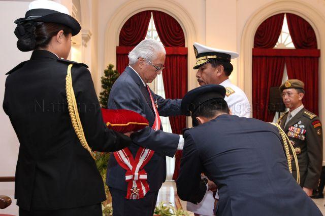 Taken at: Conferment of Distinguished Service Order (Military) on Commander-in-Chief of Indonesian National Defence Forces Admiral Agus Suhartono at State Room in the Istana Pictured: President Tony Tan, Commander-in-Chief of Indonesian National Defence Forces Admiral Agus Suhartono and Chief of Defence Force Lieutenant-General Neo Kian Hong