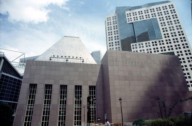 Millenia Walk and Conrad International Centennial hotel (right)