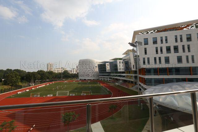 Photo of ITE running track taken during visit by Prime Minister Lee Hsien Loong to ITE College Central