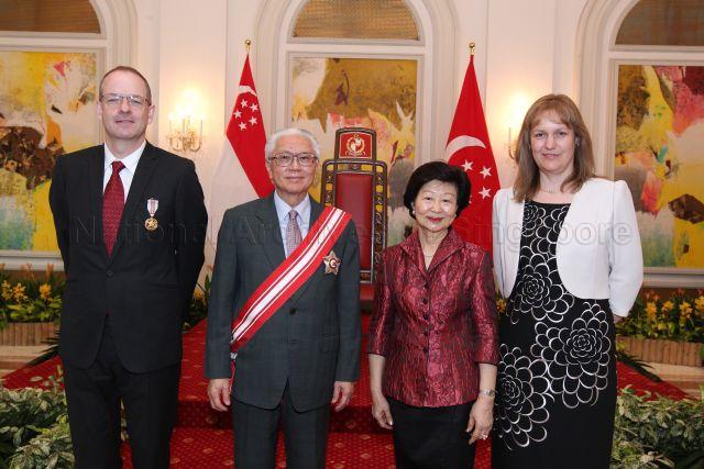 President Tony Tan and his wife Mrs Mary Tan with Chief Executive Officer of GlaxoSmithKline PLC Sir Andrew Witty and Lady Caroline Witty at the Economic Development Board (EDB)'s Investiture of National Day Awards 2012 held at Istana. Sir Andrew Witty was conferred the Public Service Star (Distinguished Friends of Singapore).