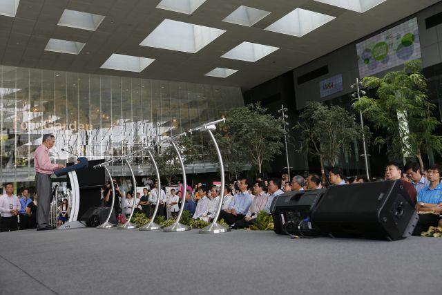 Taken at: Launch of the National Workplace Safety and Health (WSH) Campaign 2013 at The Cube, Asia Square Pictured: Guest-of-Honour Prime Minister Lee Hsien Loong, President of Singapore National Employers Federation (SNEF) Stephen Lee, Acting Minister for Manpower and Senior Minister of State for National Development Tan Chuan-Jin, Chairman of the WSH Council Lee Tzu Yang, President of National Trades Union Congress (NTUC) Diana Chia and Member of Parliament for Ang Mo Kio Group Representation Constituency (GRC) Yeo Guat Kwang