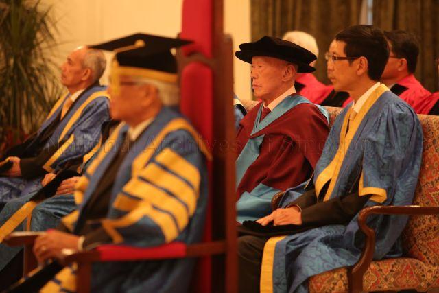 President Tony Tan Keng Yam presides over the National University of Singapore (NUS) conferment of Honorary Degree of Doctor of Laws on Former Prime Minister Lee Kuan Yew at Istana