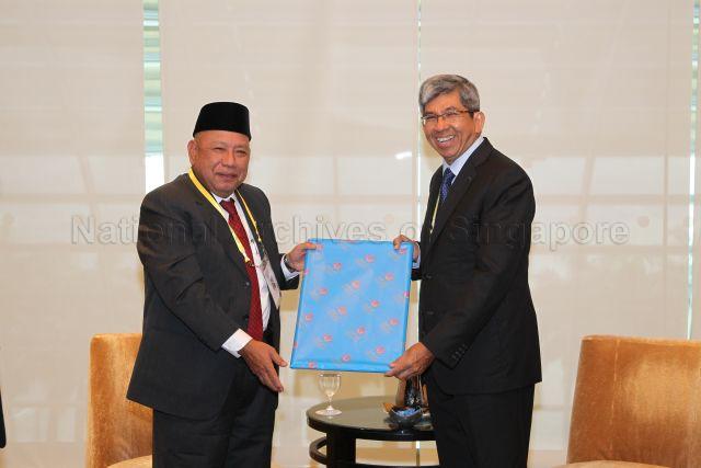 Brunei S Minister Of Communications Yang Berhormat Pehin