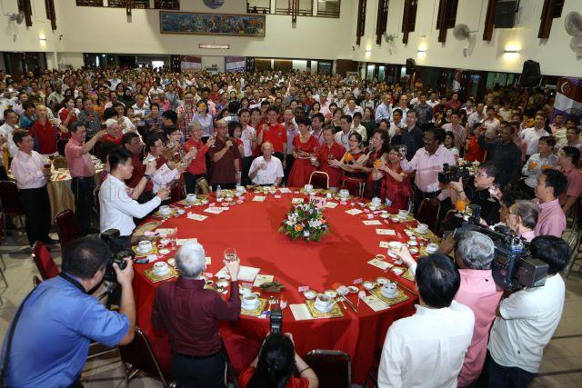 Taken at: Tanjong Pagar-Tiong Bahru 48th National Day Celebration Dinner at Tanjong Pagar Community Club Pictured: Guest-of-Honour Member of Parliament (MP) for Tanjong Pagar GRC and Former Prime Minister Lee Kuan Yew, Acting Minister for Social and Family Development Chan Chun Seng, Senior Minister of State for Law and Education Indranee Rajah, MPs for Tanjong Pagar GRC Dr Chia Shi-Lu and Dr Lily Neo, MP for Radin Mas Sam Tan, Former MP for Tanjong Pagar GRC Koo Tsai Kee, and Deputy Secretary of Ministry of Culture, Community and Youth Dr Ang Hak Seng