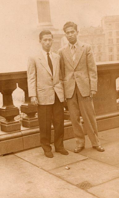 Group photograph of Chia Boon Leong and Edwin Dutton taken in London. Fraser and Neave ran a competition to select Malaya’s most popular football star. The reward for Chia who came up tops and the runner-up Edwin Dutton of Selangor was a two-months training stint with Arsenal.