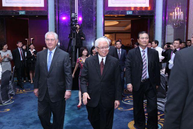 Taken at: Exxon Mobil Corporation’s 120th Anniversary Gala Dinner at Shangri-La Hotel Pictured: Senior Minister of State for Health and Manpower Amy Khor, Guest-of-Honour President Tony Tan and Chairman and CEO of ExxonMobil Corporation Rex Tillerson