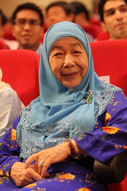 Puan Noor Aishah, widow of Singapore's first president Yusof Ishak, attending National Day Rally at the auditorium, Institute of Technical Education (ITE) headquarters and College Central in Ang Mo Kio