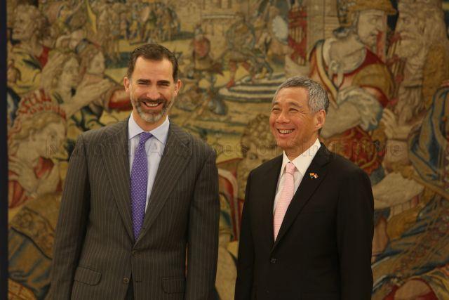 Taken at: Audience with King Felipe VI of Spain at Palacio de la Zarzuela in Spain<br />Pictured: Prime Minister Lee Hsien Loong and King Felipe VI of Spain