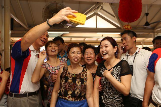Taken at: Teck Ghee Hongbao Presentation event cum Market visit at Ang Mo Kio, Blk 409 and Blk 341<br />Pictured: Prime Minister Lee Hsien Loong