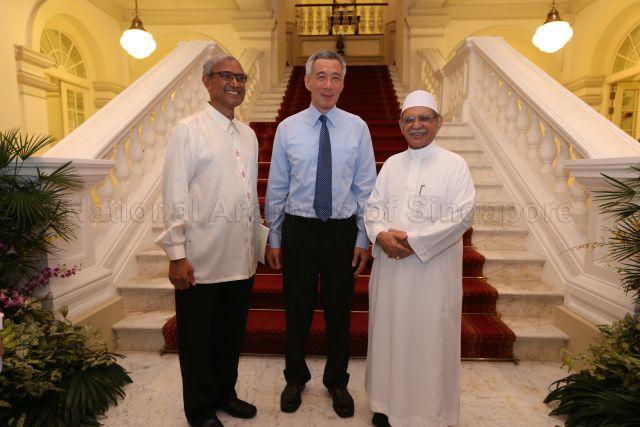 Taken at: Inter-Religious Organisation's 66th Anniversary Dinner at Banquet Hall, Istana <br />Pictured: Prime Minister Lee Hsien Loong and Imam Habib Hassan Al-Attas of the Ba'alwie Mosque