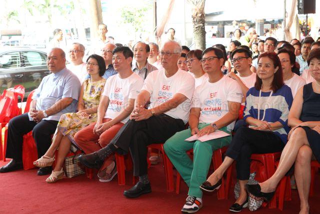 Taken at: Opening ceremony of GoodLife! Makan at 52 Marine Terrace, #01-189 Pictured: Guest-of-Honour Emeritus Senior Minister Goh Chok Tong, Monfort Care Chairman Paul Beh and Monfort Care CEO Samuel Ng