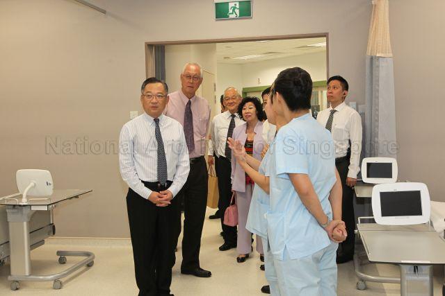 Taken at: Official opening of Farrer Park Hospital Pictured: Emeritus Senior Minister Goh Chok Tong and his wife Mrs Goh, and Guest-of-Honour Minister for Health Gan Kim Yong