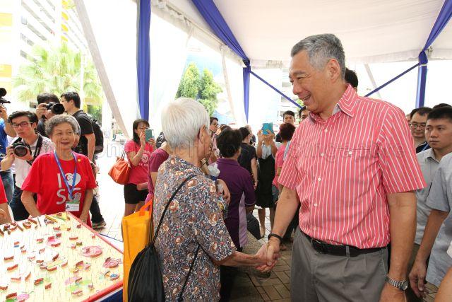Taken at: Official opening of Ang Mo Kio Family Service Centre (AMKFSC) Community Services Ltd's four new centres at the multi-purpose hall at Block 325A Ang Mo Kio Ave 3 Pictured: Guest-of-Honour Prime Minister Lee Hsien Loong