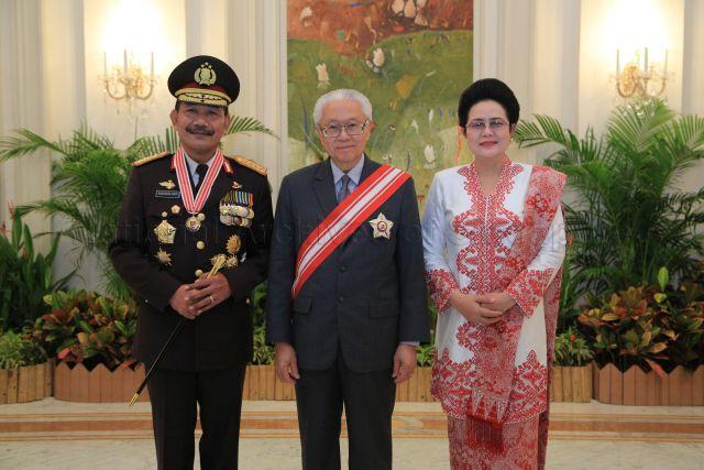 Taken at: Conferment ceremony of Distinguished Service Order on Indonesia's National Police Chief General Badrodin Haiti by President Tony Tan Keng Yam at the Istana Pictured: President Tony Tan Keng Yam, and Indonesia's National Police Chief General Badrodin Haiti and his wife Tejaningsih Haiti
