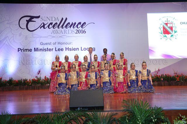 Taken at: The Singapore Indian Development Association's (SINDA) Excellence Awards 2016 at the ITE Central auditorium Pictured: Guest-of-honour Prime Minister Lee Hsien Loong and SINDA CEO K Barathan
