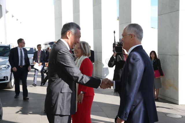 Taken at: Welcome ceremony and meeting with Prime Minister of Australia Malcolm Turnbull at Parliament House in Canberra during Prime Minister Lee Hsien Loong's official visit to Australia (11th to 13th October 2016) Pictured: Prime Minister Lee Hsien Loong, Prime Minister of Australia Malcolm Turnbull and his wife Mrs Lucy Turnbull
