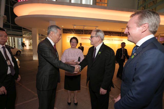 Taken at: Shell Singapore's 125th Anniversary Dinner at The Capitol Theatre Pictured: Prime Minister Lee Hsien Loong, Chairman of Royal Dutch Shell Chad Holliday, Chairman of Shell companies in Singapore Goh Swee Chen and Royal Dutch Shell's director of integrated gas and new energies Maarten Wetselaar