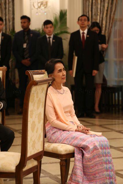 Taken at: Official dinner for Myanmar State Counsellor Daw Aung San Suu Kyi hosted by Prime Minister Lee Hsien Loong at the Istana Pictured: Myanmar State Counsellor Daw Aung San Suu Kyi