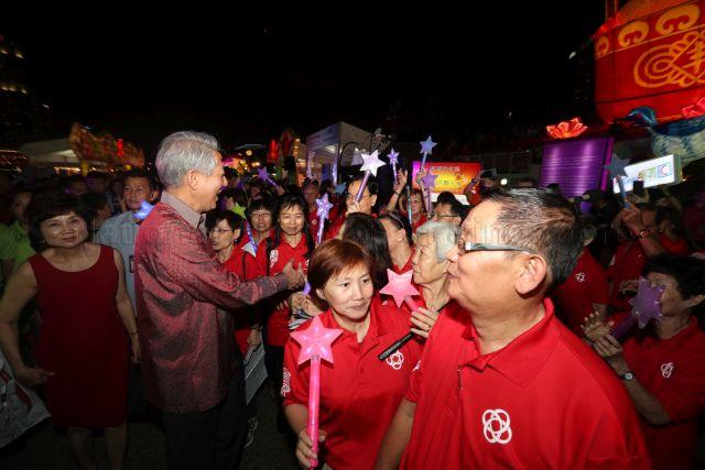 Official opening and lighting-up ceremony of the River Hongbao 2017 at The Float @ Marina Bay Pictured: Deputy Prime Minister Teo Chee Hean and his wife Chew Poh Yim