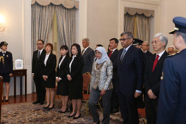 Taken at: Swearing-in and appointment of High Court Judges of the Supreme Court presided by President Halimah Yacob at the Istana Pictured: President Halimah Yacob, Chief Justice Sundaresh Menon, High Court Judges-designate of the Supreme Court Judicial Commissioner (JC) Aedit Abdullah, JC Hoo Sheau Peng and JC Thean Pik Yuen Valerie, High Court Judge-designate of the Supreme Court and Presiding Judge-designate of the Family Justice Courts JC Debbie Ong Siew Ling and Registrar of the Supreme Court Vincent Hoong Seng Lei