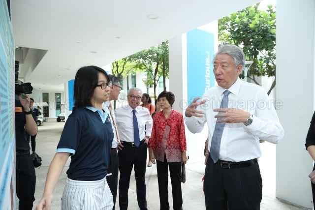 Taken at: Official launch of the Chua Thian Poh Community Leadership Centre at the National University of Singapore (NUS) Pictured: Deputy Prime Minister and Coordinating Minister for National Security Teo Chee Hean, his wife Chew Poh Yim and Chief Executive Officer of Ho Bee Group Chua Thian Poh