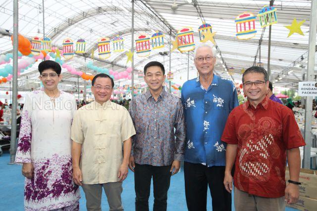 Taken at: Marine Parade Cluster (Marine Parade GRC, Macpherson and Mountbatten SMC) Harmony Iftar 2018 at Kampong Ubi Community Centre (CC)  Pictured: Emeritus Senior Minister Goh Chok Tong, Speaker of Parliament Tan Chuan-Jin, and Members of Parliament for Marine Parade Group Representation Constituency (GRC) Seah Kian Peng, Edwin Tong Chun Fai and Prof Fatimah binte Abdul Lateef