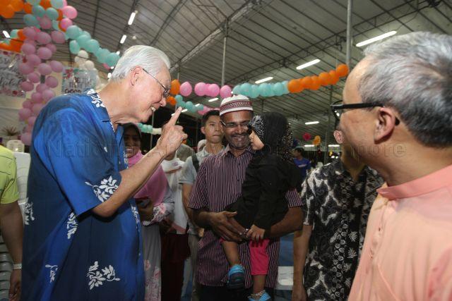 Taken at: Marine Parade Cluster (Marine Parade GRC, Macpherson and Mountbatten SMC) Harmony Iftar 2018 at Kampong Ubi Community Centre (CC) &nbsp;Pictured: Emeritus Senior Minister Goh Chok Tong